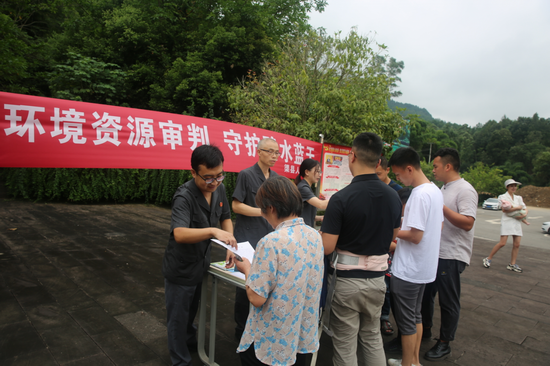 我为群众办实事：临巴法庭开展